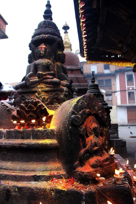 Kathmandu Swayambhunath 35 Statues Of Buddha And Vishnu Beside Hariti Temple 